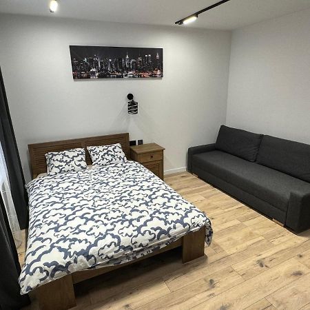 New Jersey Apartments Parking On Street Katowice Esterno foto